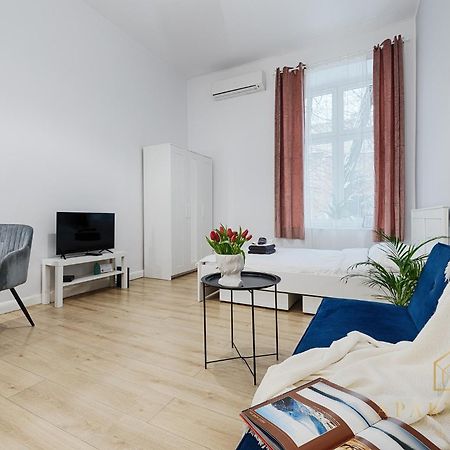 Royal Style Apartment 우치 외부 사진